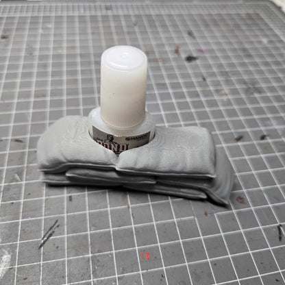 Glue Well