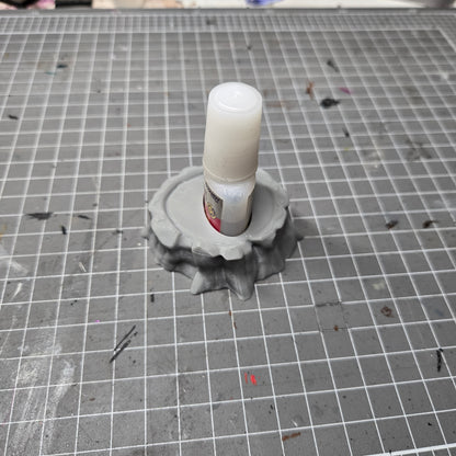 Glue Well